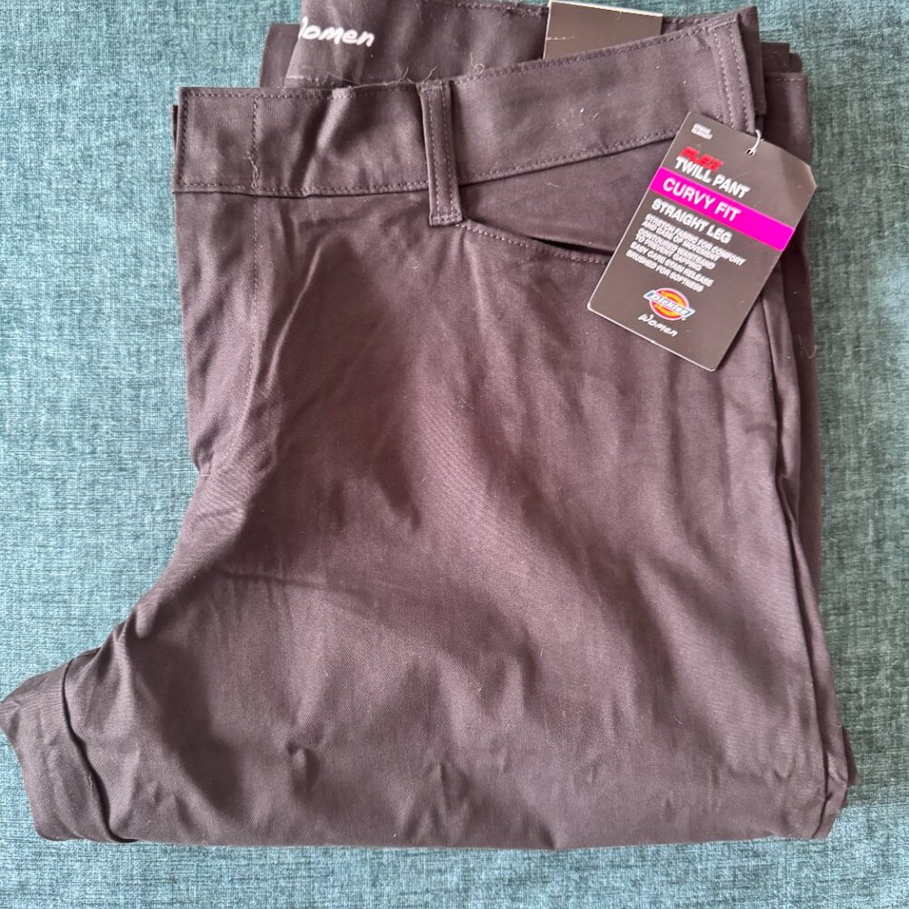 Dickies Women's Curvy Fit Straight Leg Pants - Black - Size 16 Regular